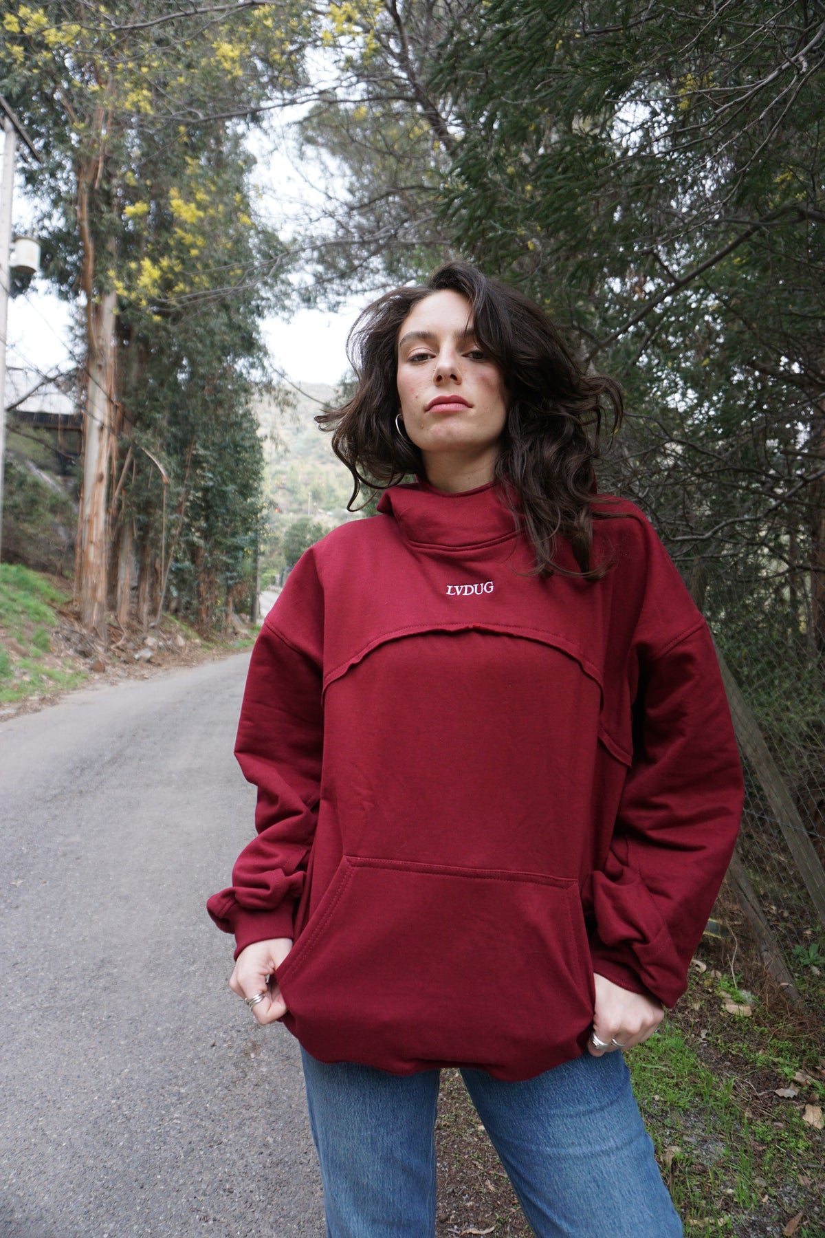 Polerón Oversize Heavyweight Burdeo con Cuello | LΛDUG®