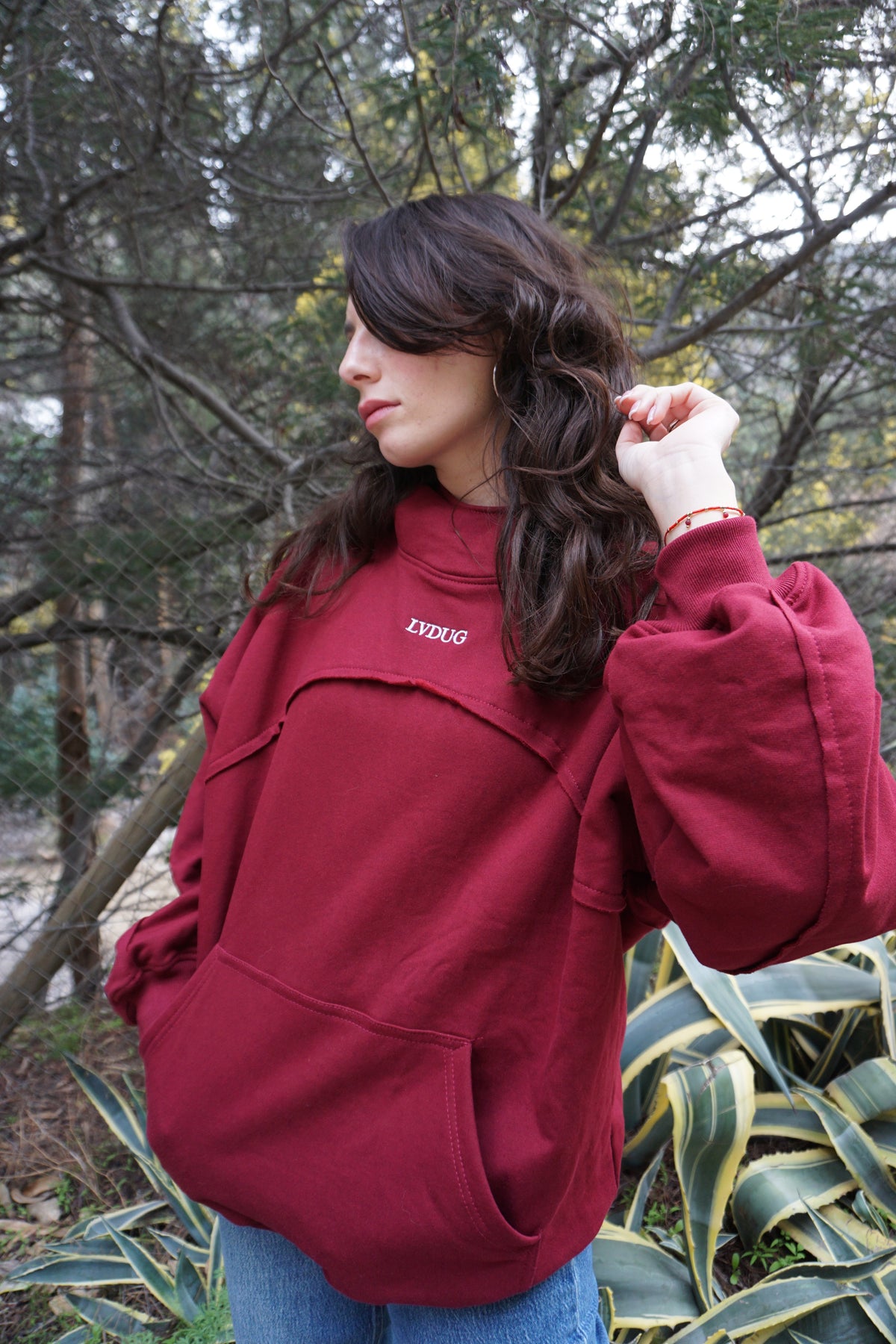 Polerón Oversize Heavyweight Burdeo con Cuello | LΛDUG®